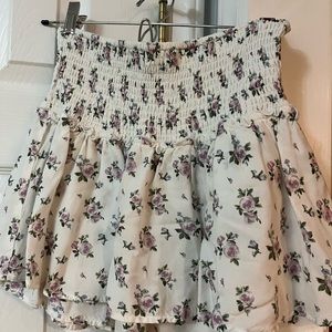 Hollister patterned skort!